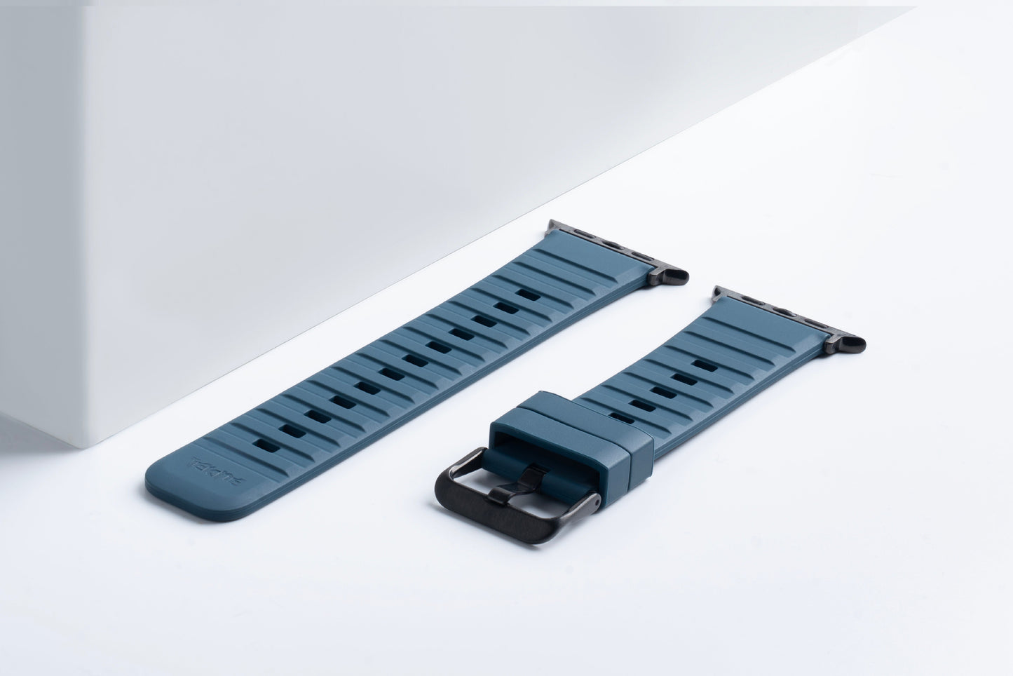 TEKNE Classic Silicone Sports Band | Lightweight, Breathable, Waterproof Strap  