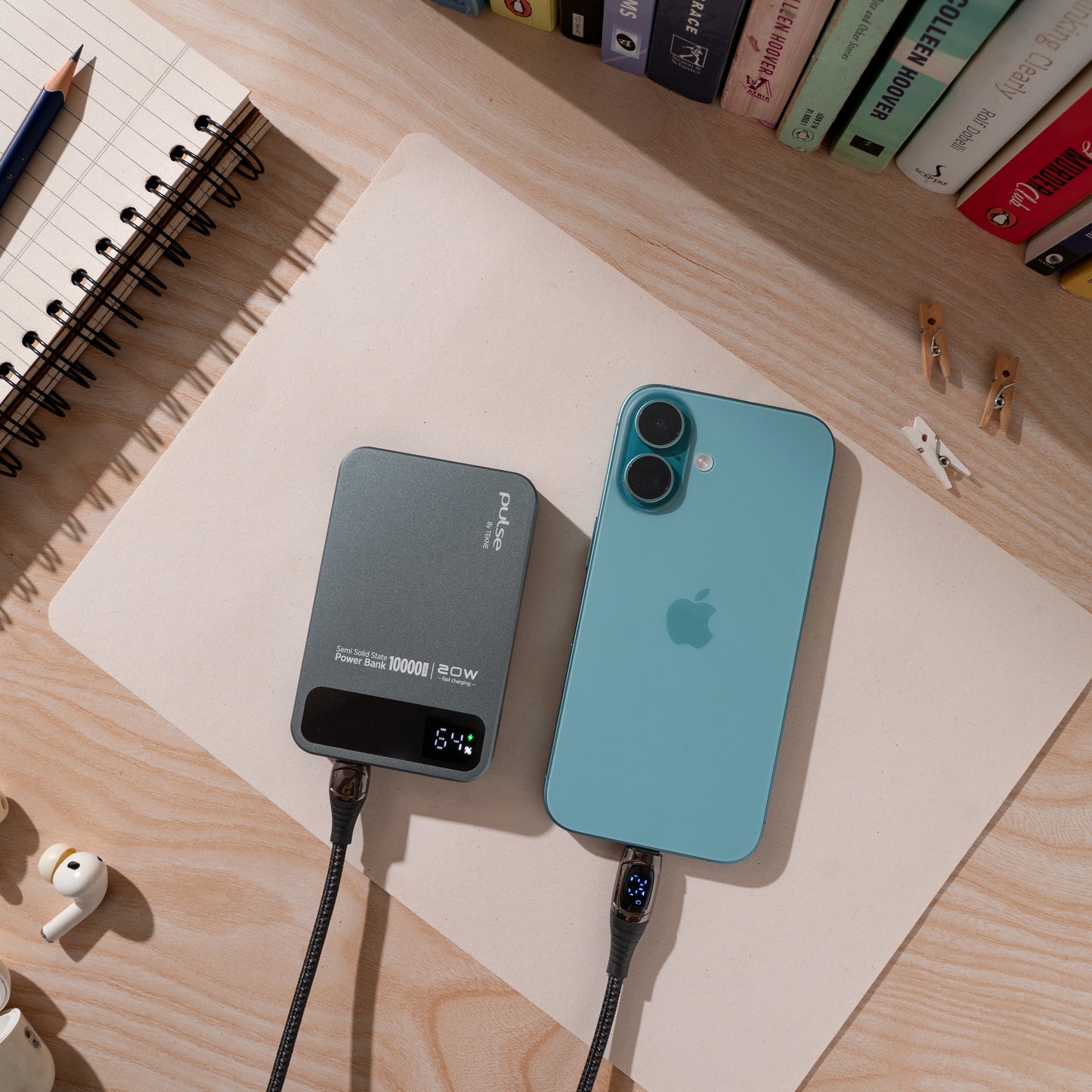 Pulse by Tekne Semi Solid state  10,000 mAh power bank