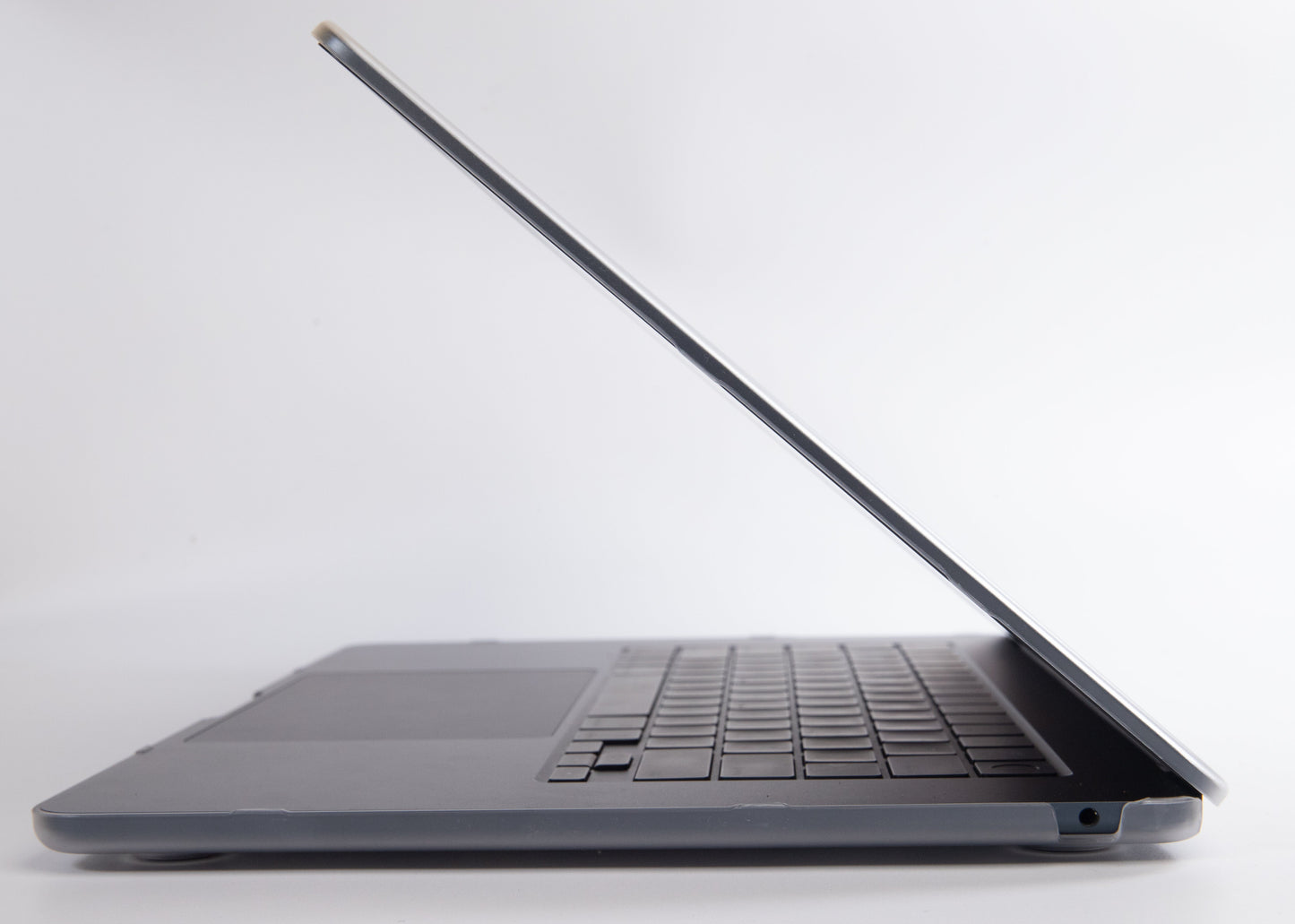 Tekne Shell Case for Macbook Air 16" Matte Clear