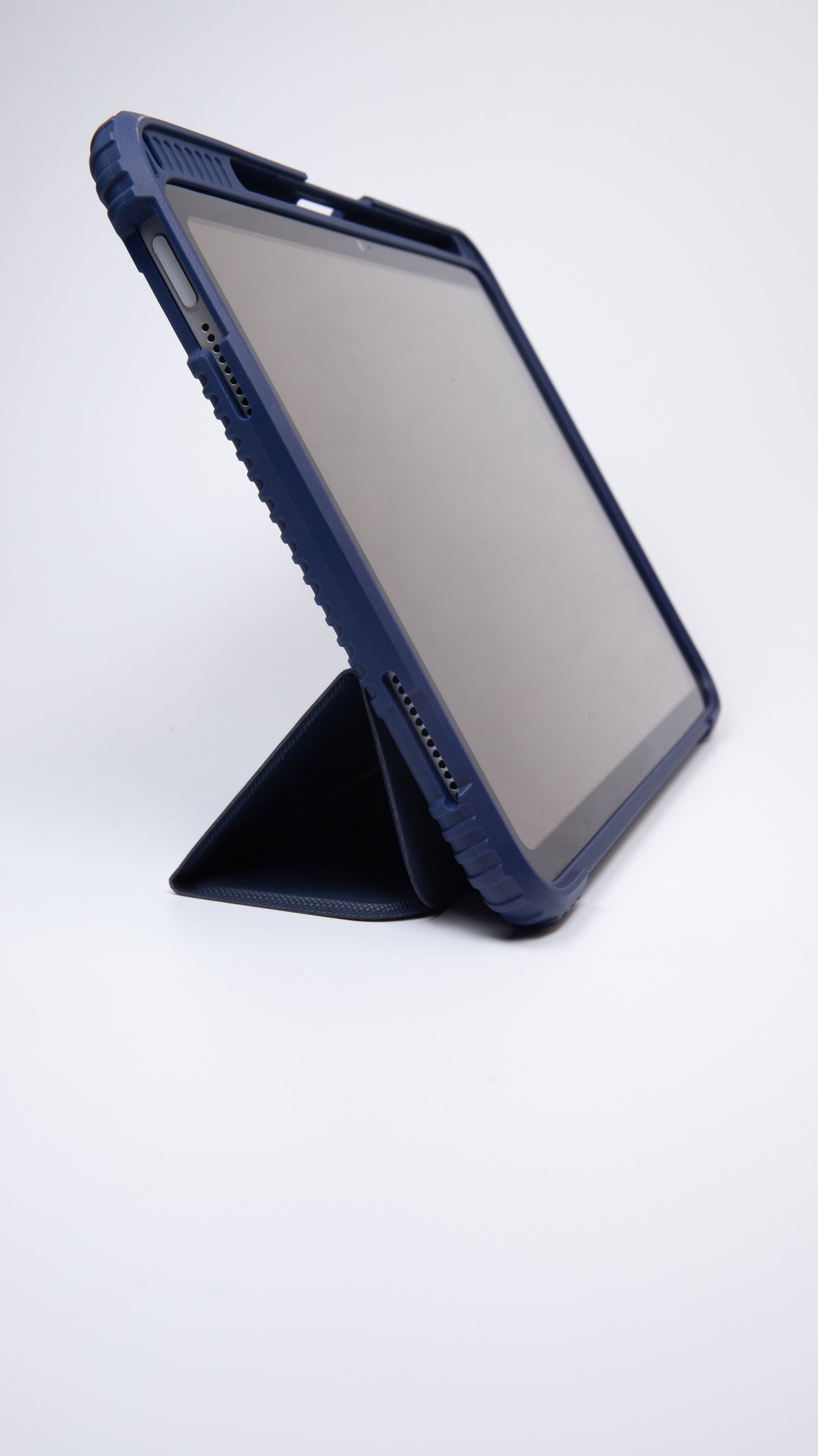 TEKNE Shockproof vegan leather case with stand function for New  iPad 11" -Blue