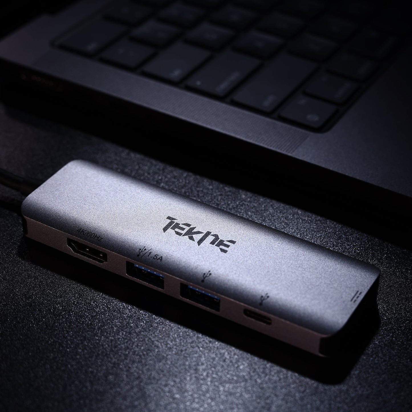 TEKNE Essential USB-C Hub | 8-in-1 Multiport Adapter | 100W Fast Charging & 4K HDMI - Silver