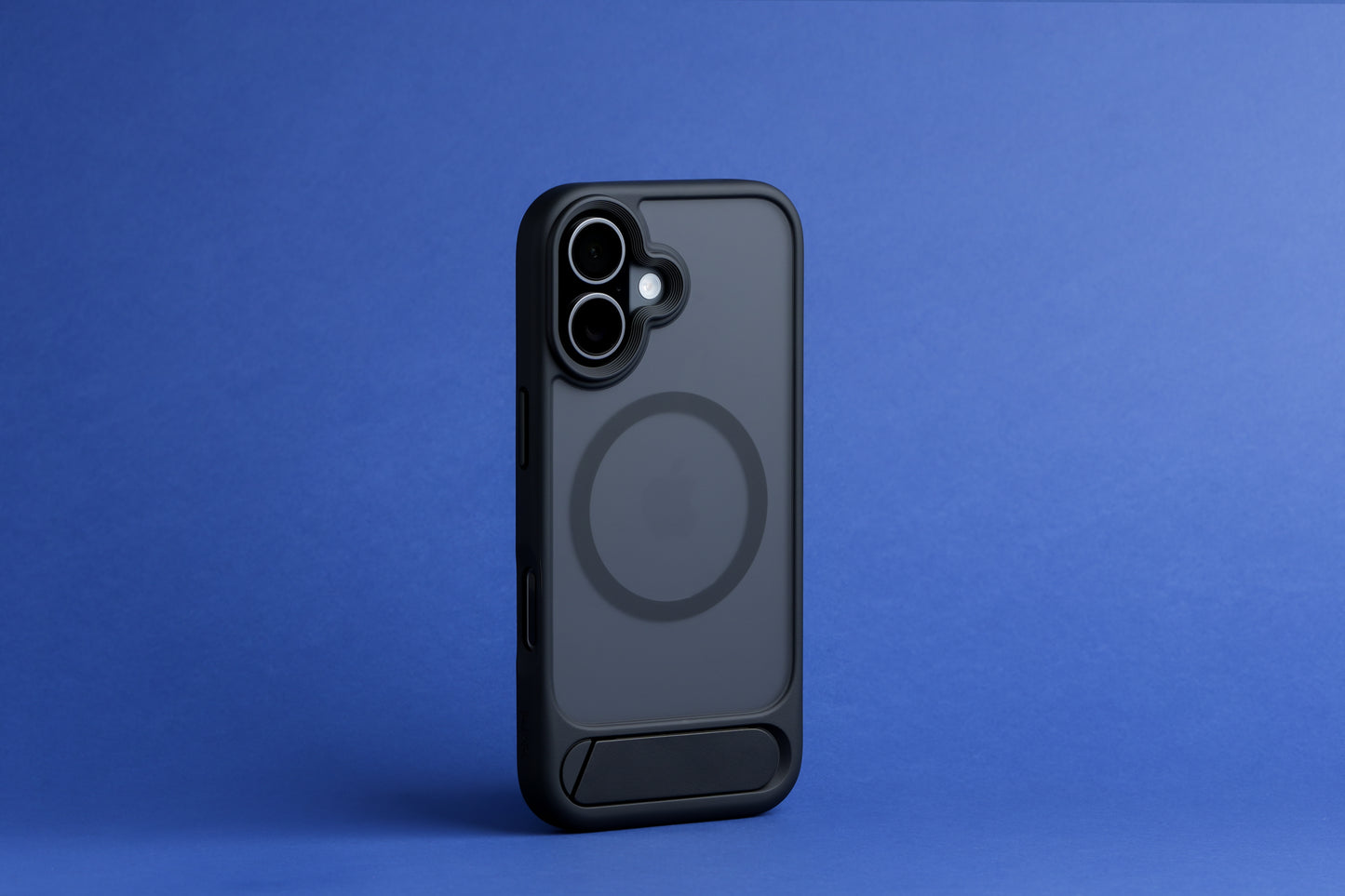 TEKNE Hybrid Frost Matte with stand Case for iPhone 17-Black